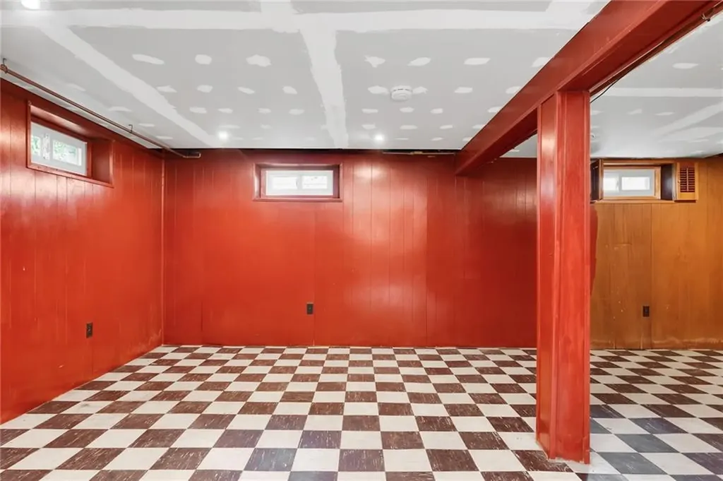 145 Burbank Drive Warwick RI 02886