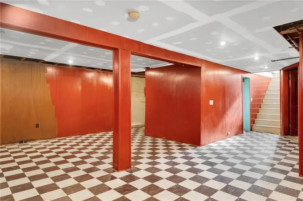 145 Burbank Drive Warwick RI 02886