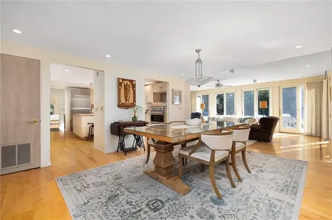 240 Narragansett Bay Avenue Warwick RI 02889