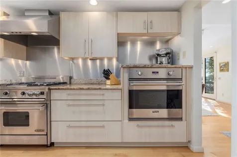 240 Narragansett Bay Avenue Warwick RI 02889