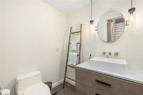 240 Narragansett Bay Avenue Warwick RI 02889