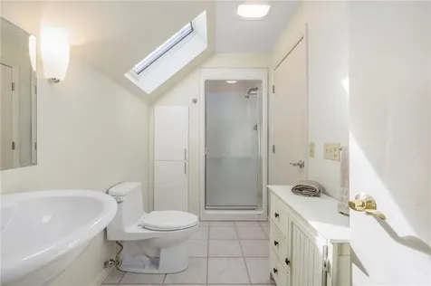 240 Narragansett Bay Avenue Warwick RI 02889