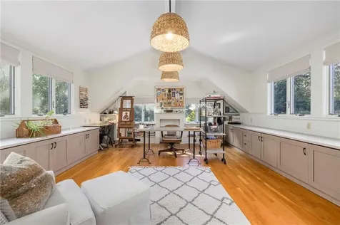 240 Narragansett Bay Avenue Warwick RI 02889