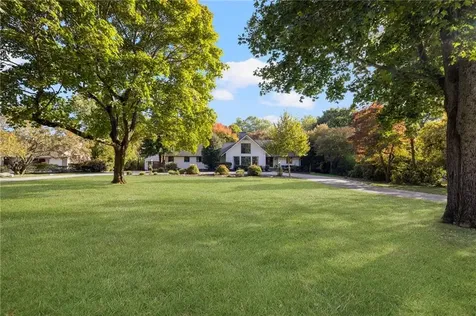 240 Narragansett Bay Avenue Warwick RI 02889