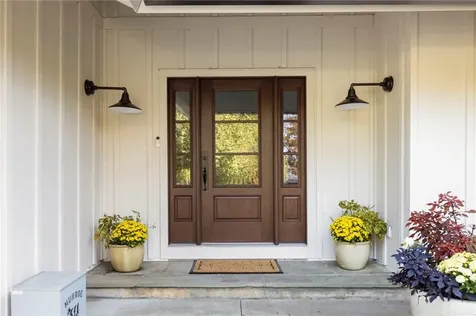 240 Narragansett Bay Avenue Warwick RI 02889