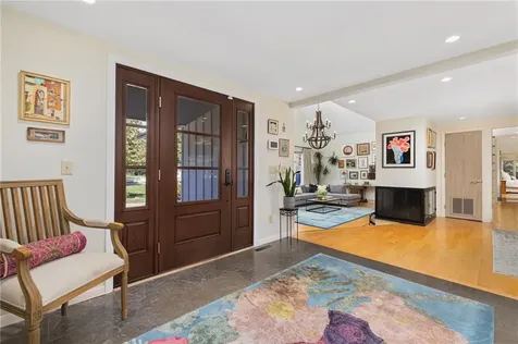 240 Narragansett Bay Avenue Warwick RI 02889