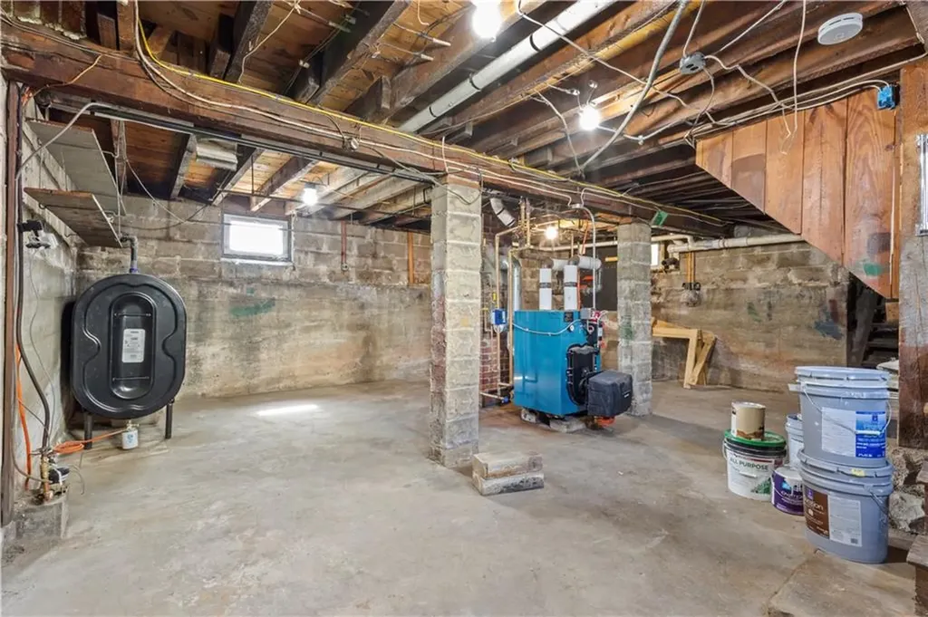 15 Spruce Avenue Cranston RI 02910