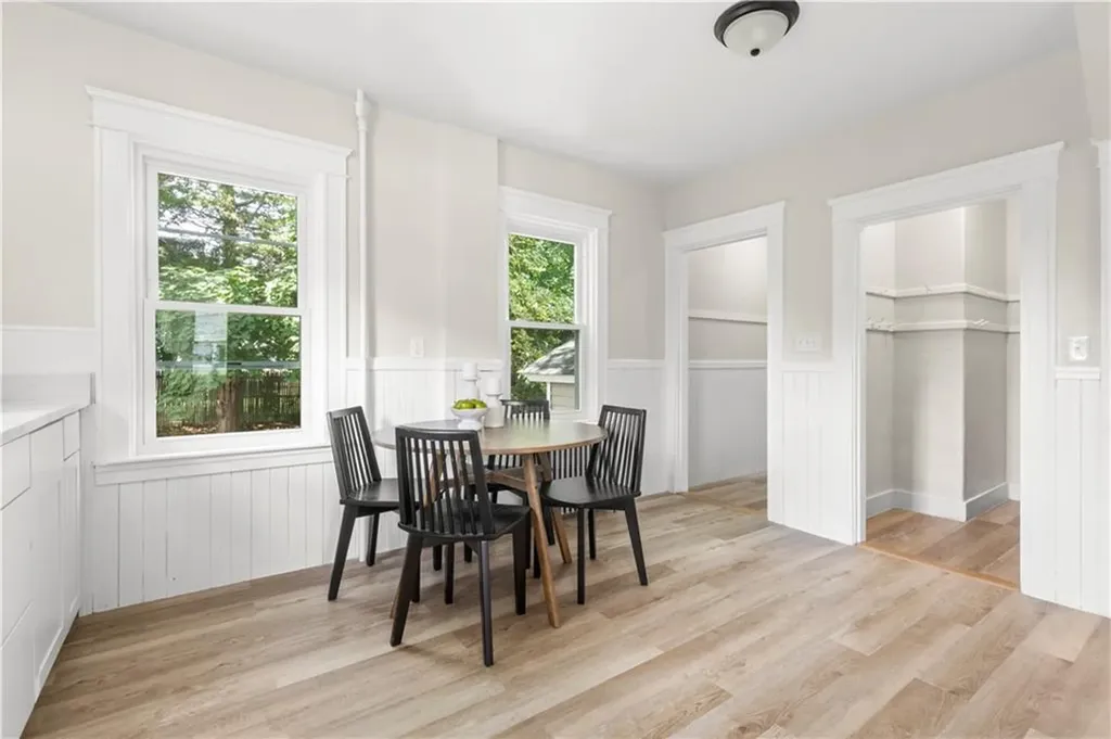 15 Spruce Avenue Cranston RI 02910