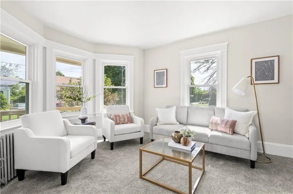 15 Spruce Avenue Cranston RI 02910