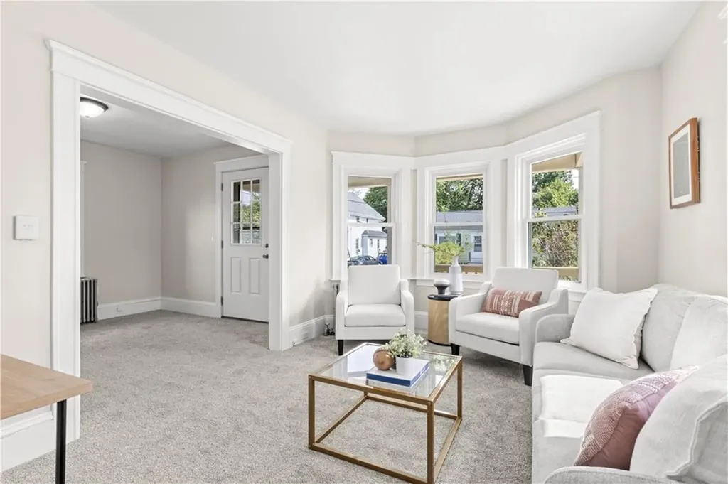 15 Spruce Avenue Cranston RI 02910