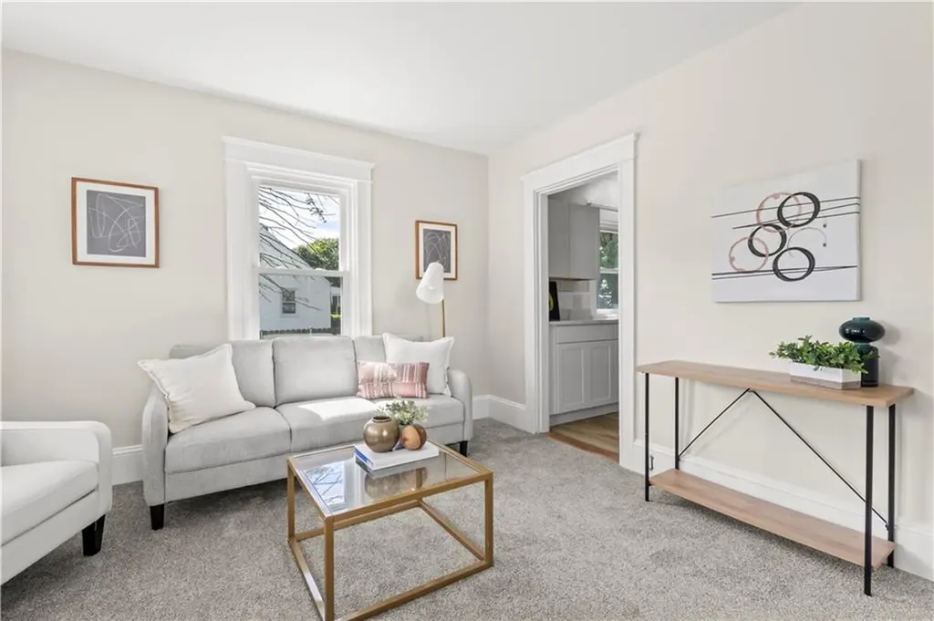 15 Spruce Avenue Cranston RI 02910