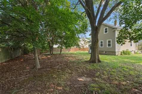 15 Spruce Avenue Cranston RI 02910