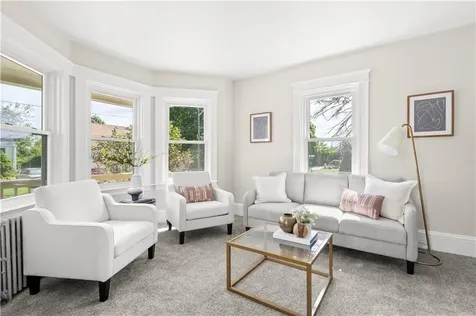 15 Spruce Avenue Cranston RI 02910