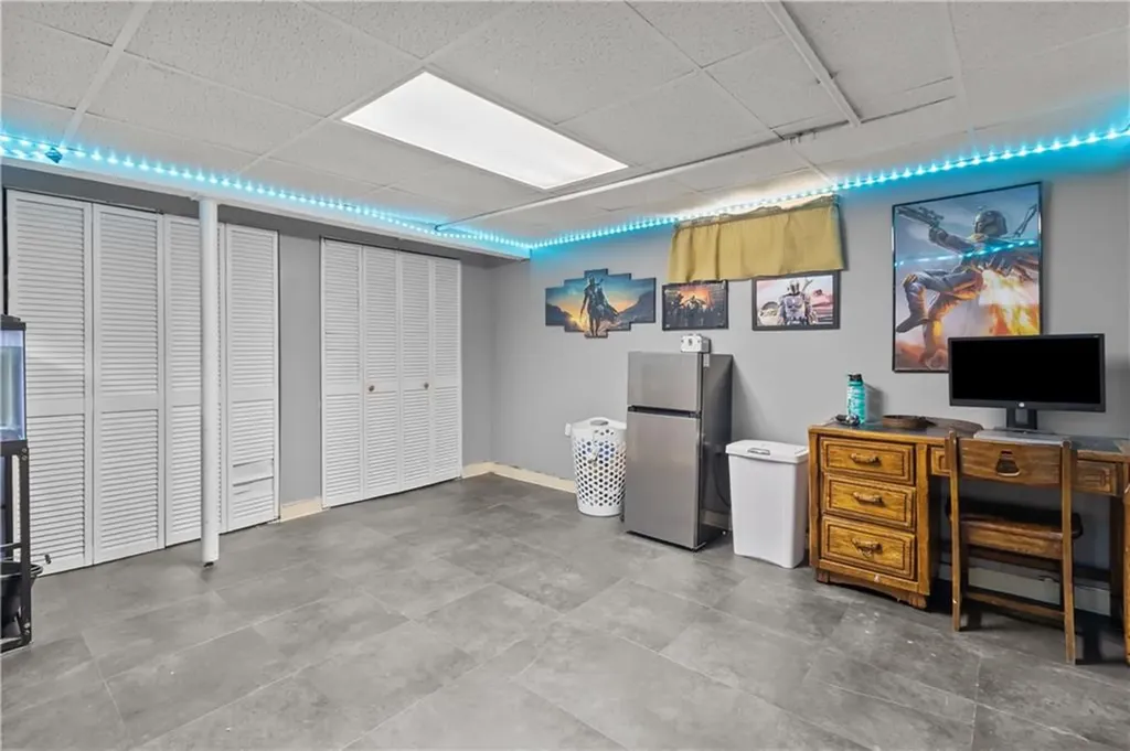 221 Columbia Avenue Pawtucket RI 02860