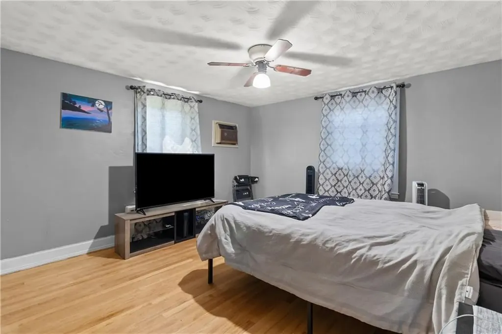 221 Columbia Avenue Pawtucket RI 02860