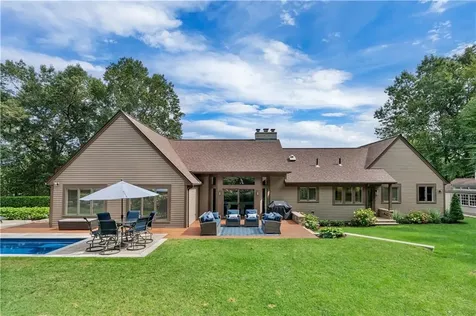 35 Timberland Drive Lincoln RI 02865