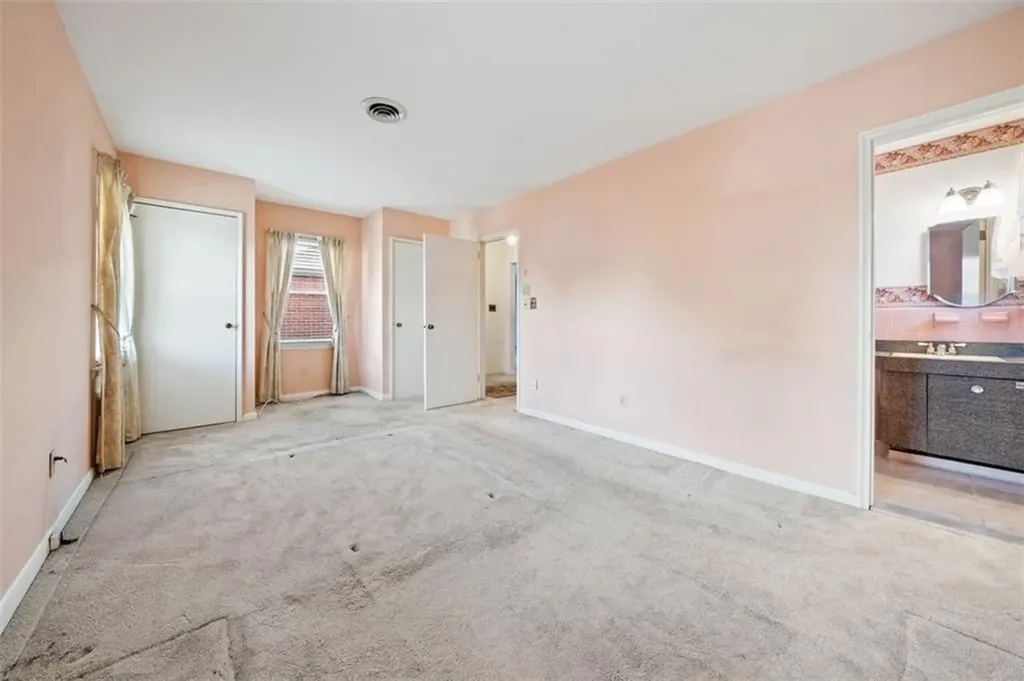 14 Stonelaw Avenue Providence RI 02908