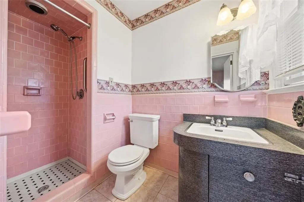 14 Stonelaw Avenue Providence RI 02908