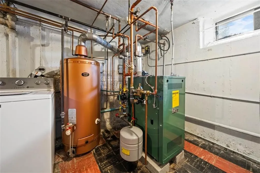 14 Stonelaw Avenue Providence RI 02908