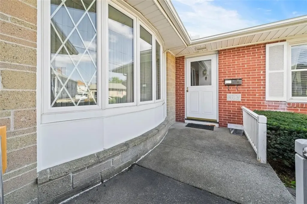 14 Stonelaw Avenue Providence RI 02908