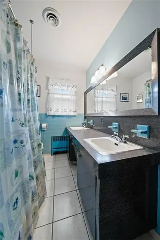 14 Stonelaw Avenue Providence RI 02908