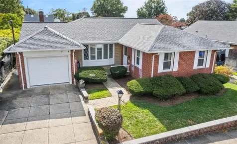 14 Stonelaw Avenue Providence RI 02908