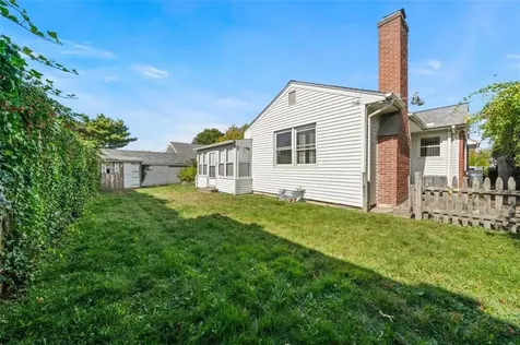 14 Stonelaw Avenue Providence RI 02908