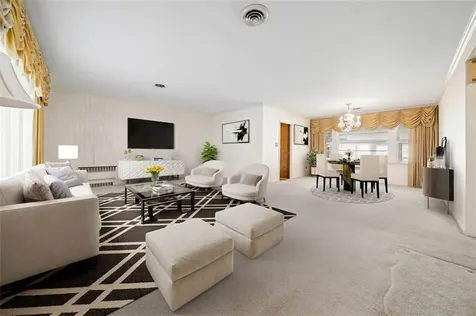 14 Stonelaw Avenue Providence RI 02908