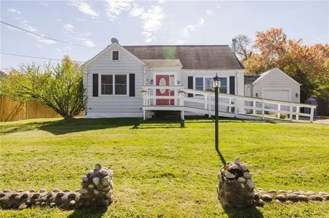 495 Hooper Street Tiverton RI 02878