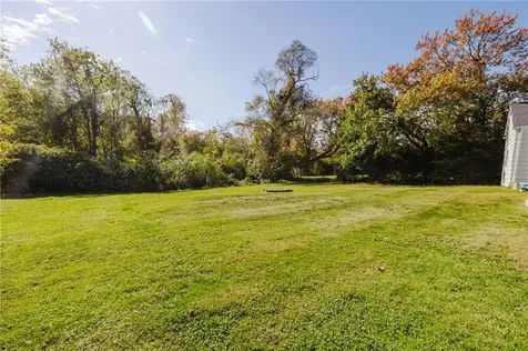 495 Hooper Street Tiverton RI 02878