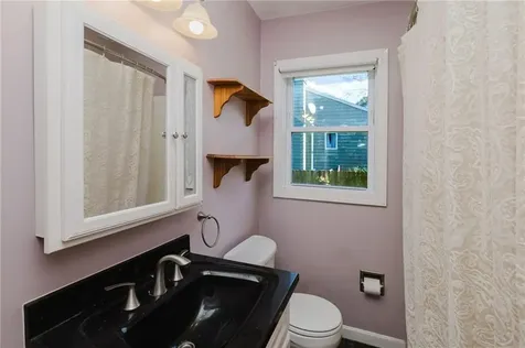 495 Hooper Street Tiverton RI 02878