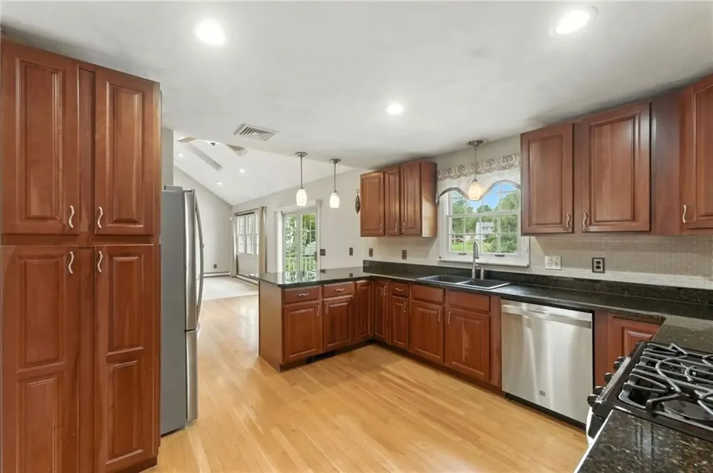 71 Paddock Drive Warwick RI 02886