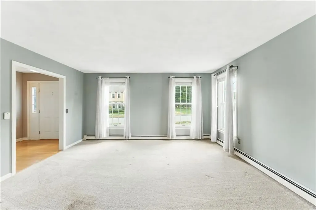 71 Paddock Drive Warwick RI 02886