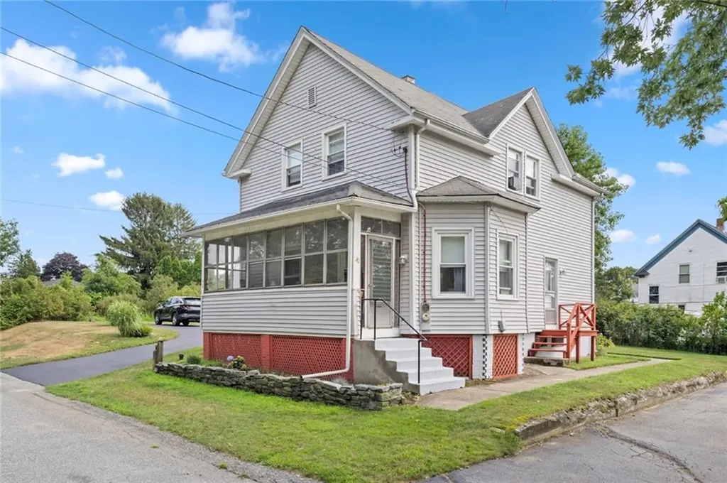 30 Pomham Street Cranston RI 02910