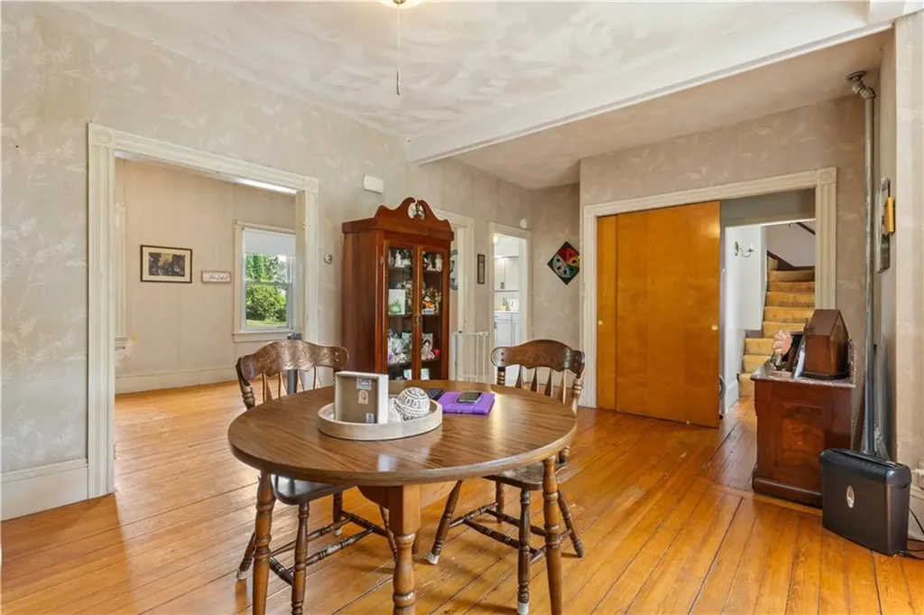 30 Pomham Street Cranston RI 02910