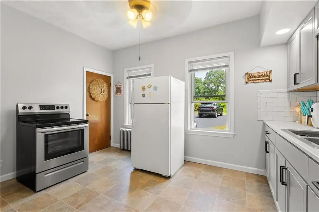 30 Pomham Street Cranston RI 02910