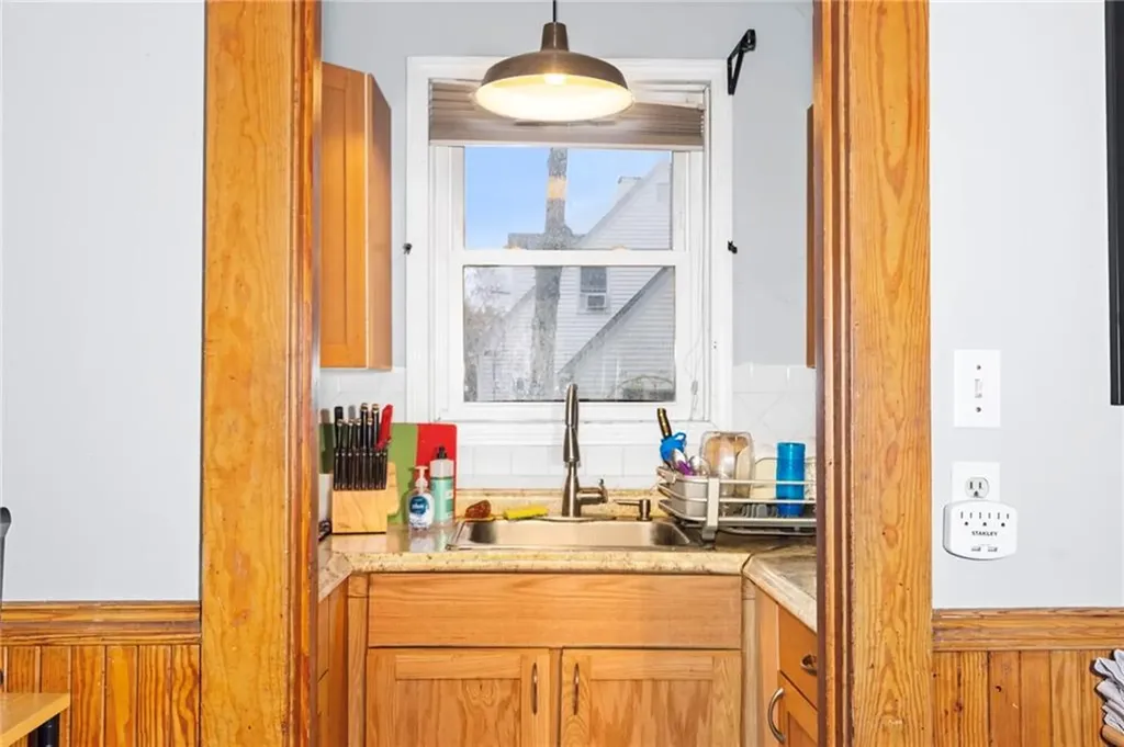 52 Fisk Street Providence RI 02905