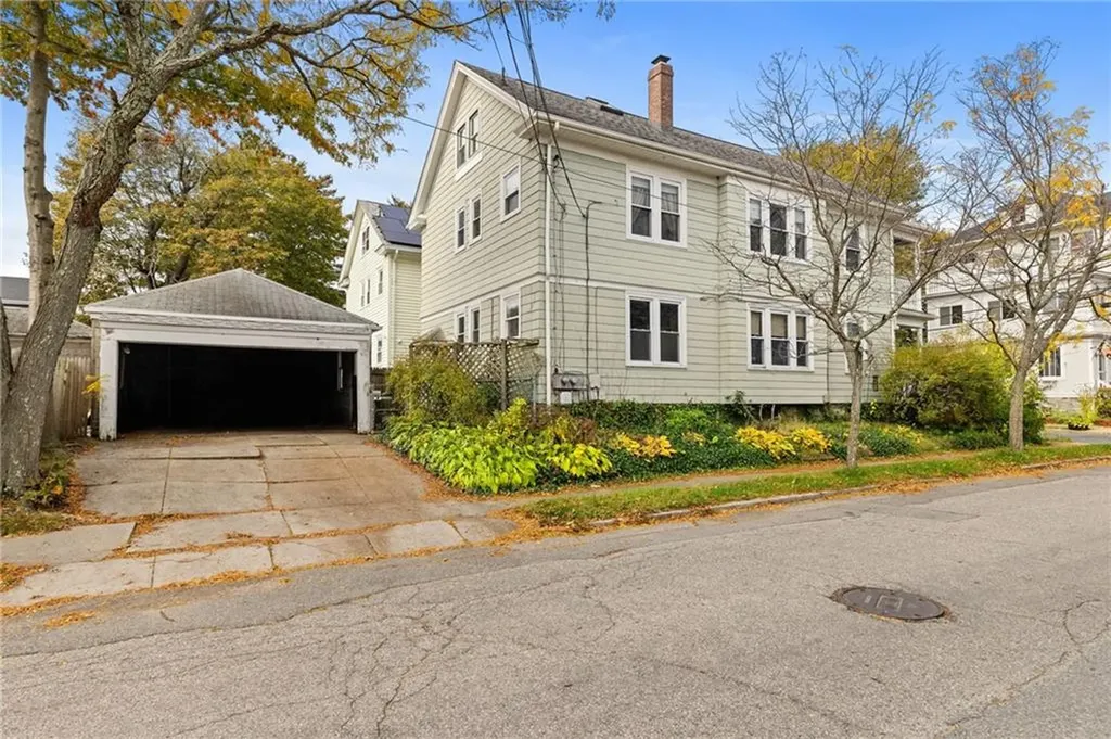 52 Fisk Street Providence RI 02905