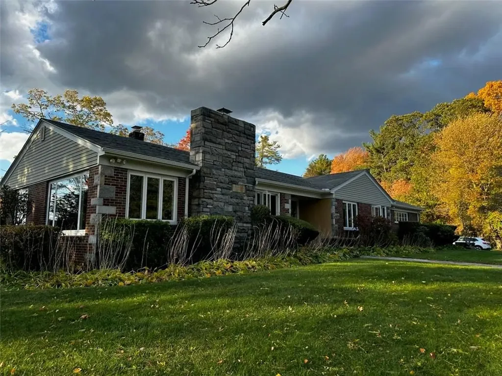 18 Reservoir Avenue Johnston RI 02919