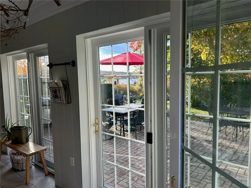 18 Reservoir Avenue Johnston RI 02919