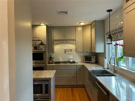 18 Reservoir Avenue Johnston RI 02919