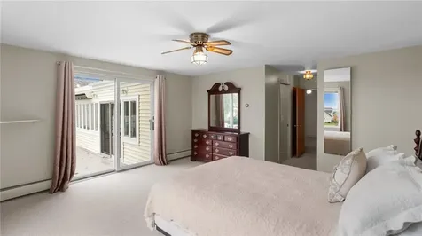 1533 East Main Road Portsmouth RI 02871