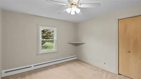 1533 East Main Road Portsmouth RI 02871