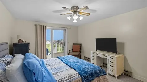 1533 East Main Road Portsmouth RI 02871