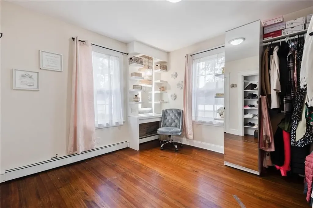 26 Elinora Street East Providence RI 02915