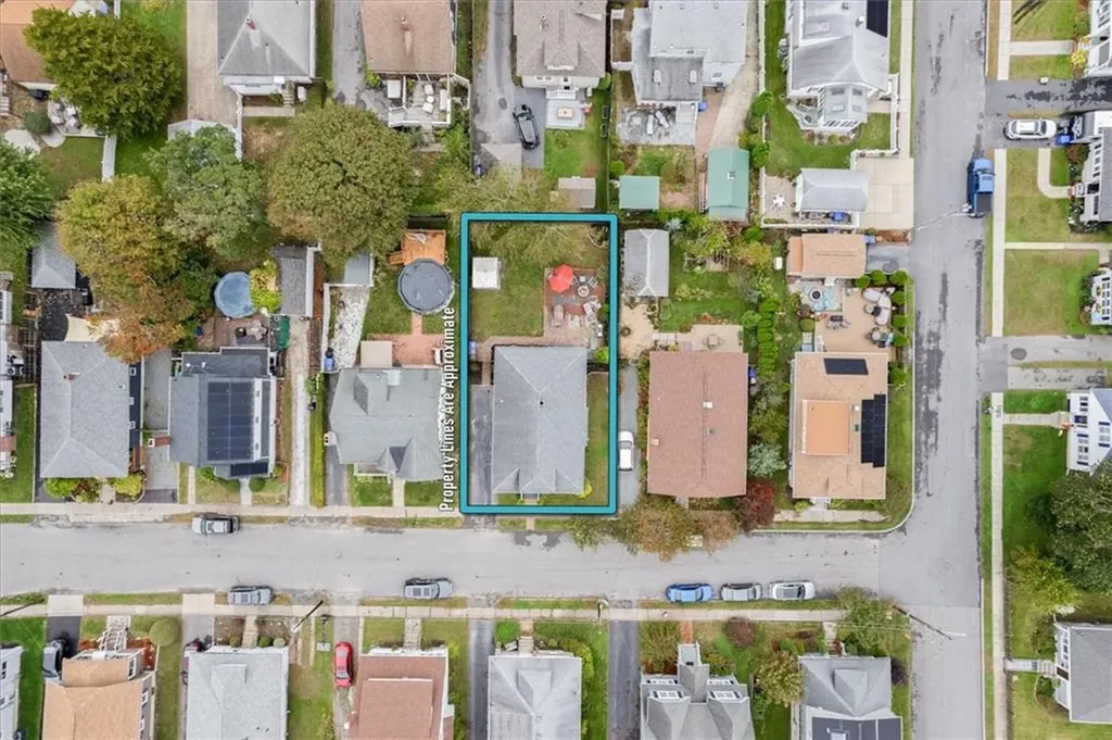 26 Elinora Street East Providence RI 02915