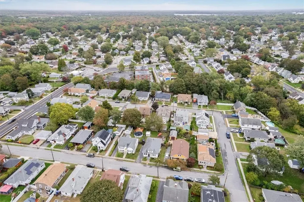 26 Elinora Street East Providence RI 02915