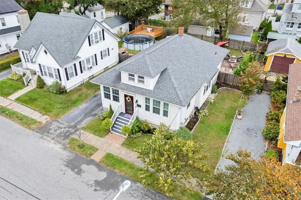 26 Elinora Street East Providence RI 02915