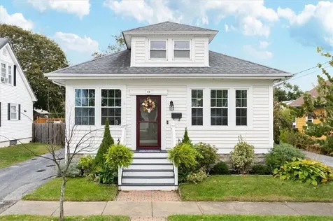 26 Elinora Street East Providence RI 02915