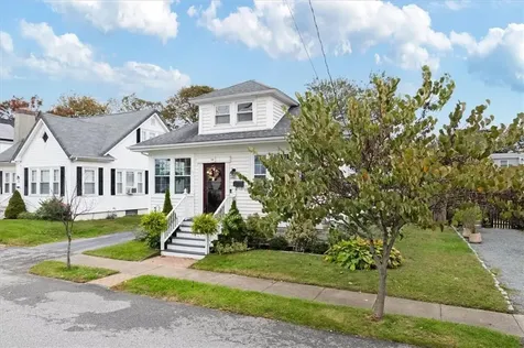 26 Elinora Street East Providence RI 02915